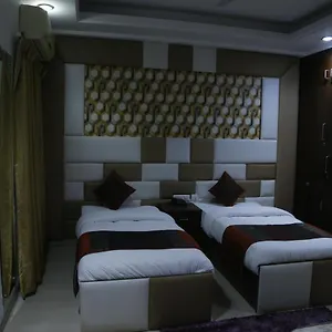 Treebo Marigold Hotel
